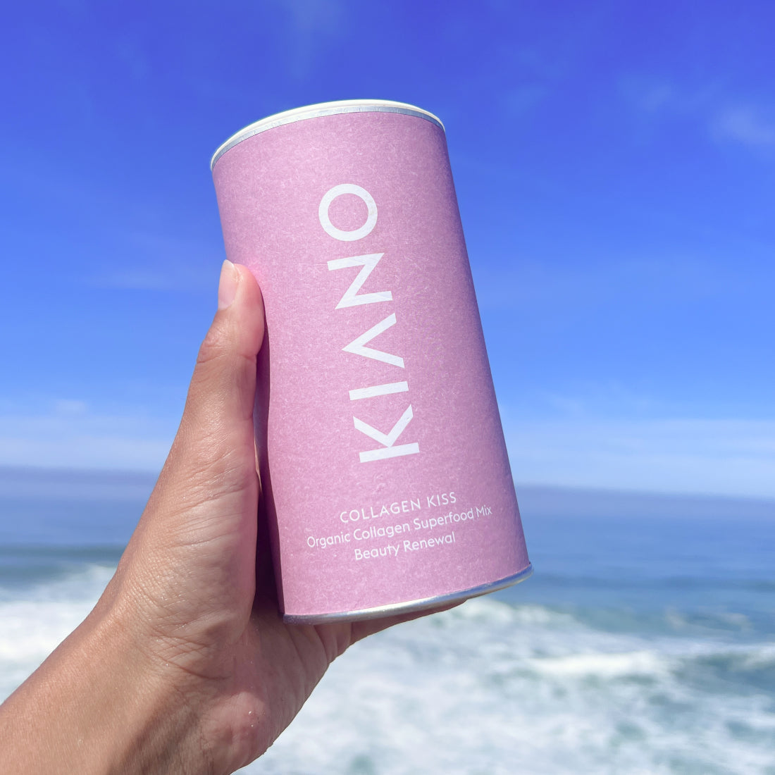 Collagen Kiss into plant milk or into a delicious superfood smoothie KIANO