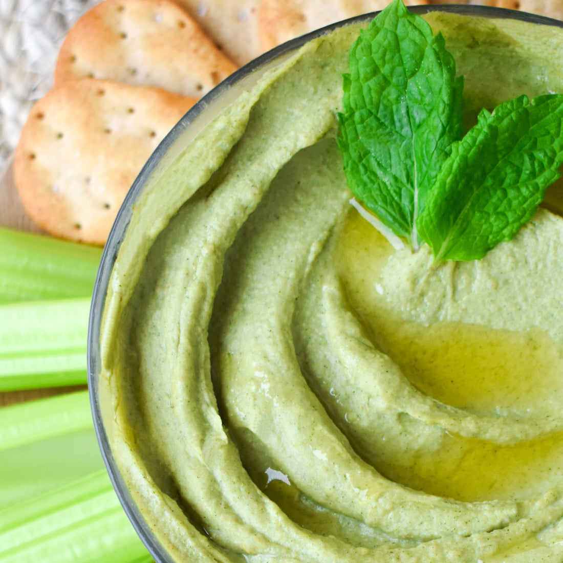 Hummus with green superfood from healthbrand KIANO