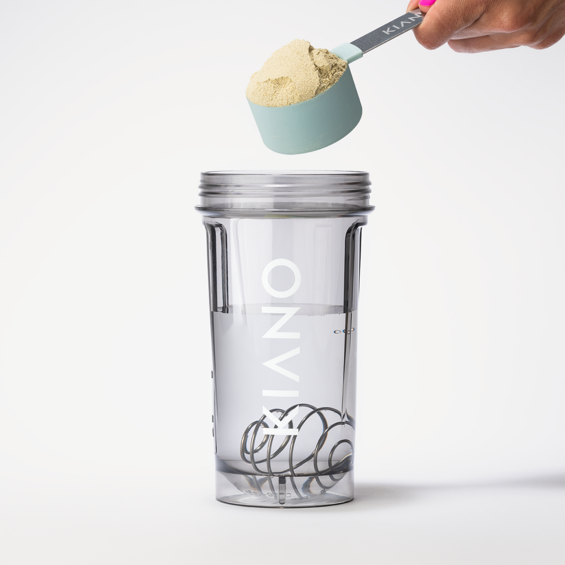 Sleek and Functional KIANO Shaker for Your Workout Drinks