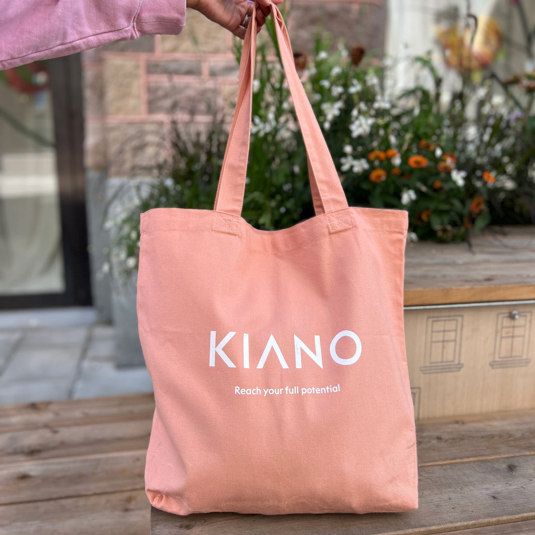 KIANO's Spacious Tote Bag: Perfect for Shopping, Work, or the Gym
