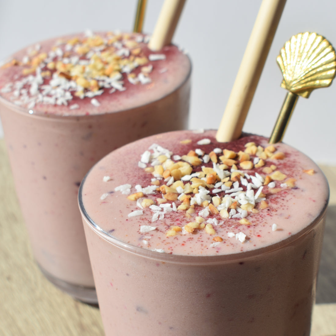 Collagen boosting smoothie with superfoods